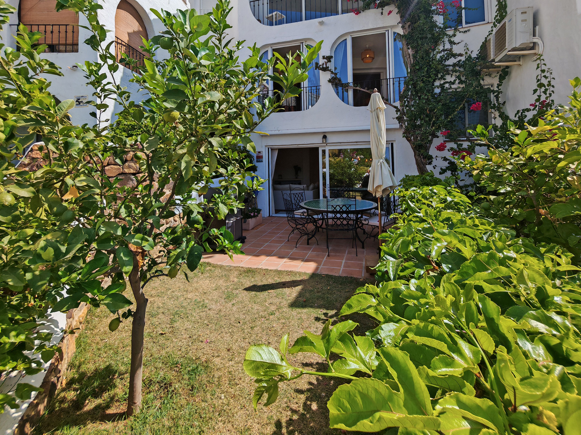 4 Bedroom Townhouse in Marbella - Photo 10