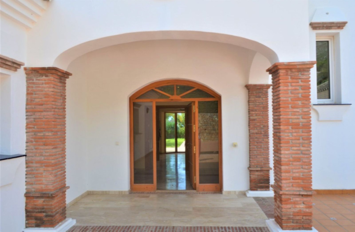 5 Bedroom Villa in Mijas - Photo 5
