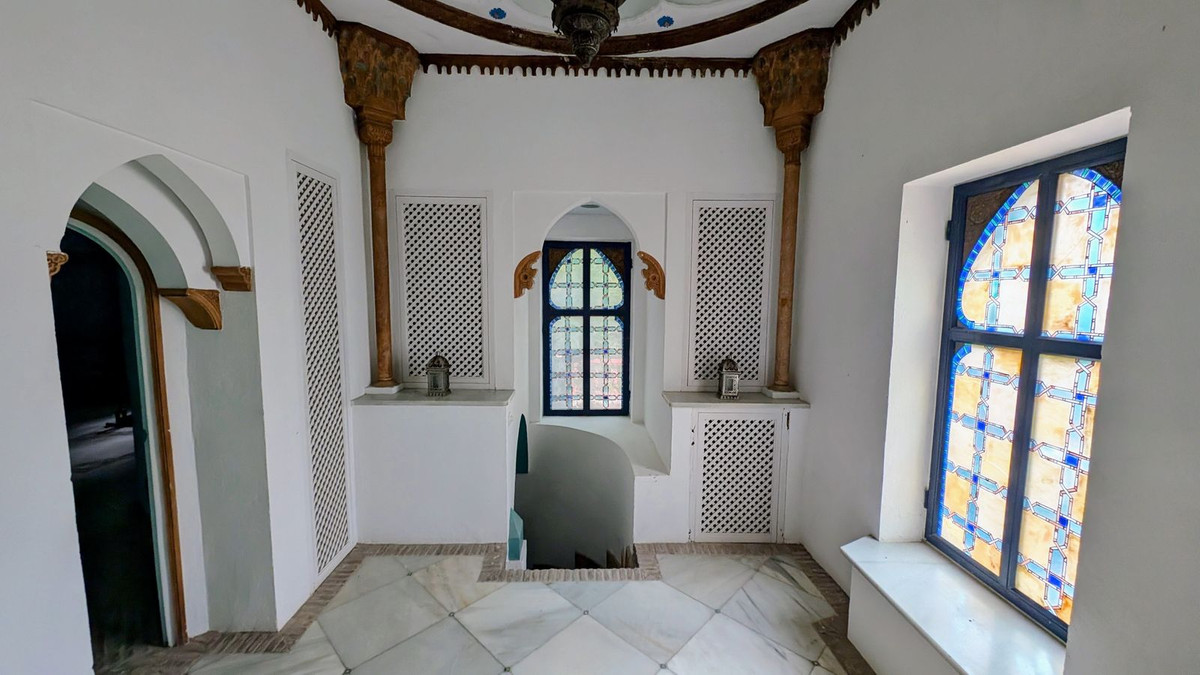 16 Bedroom Villa in Sotogrande - Photo 45