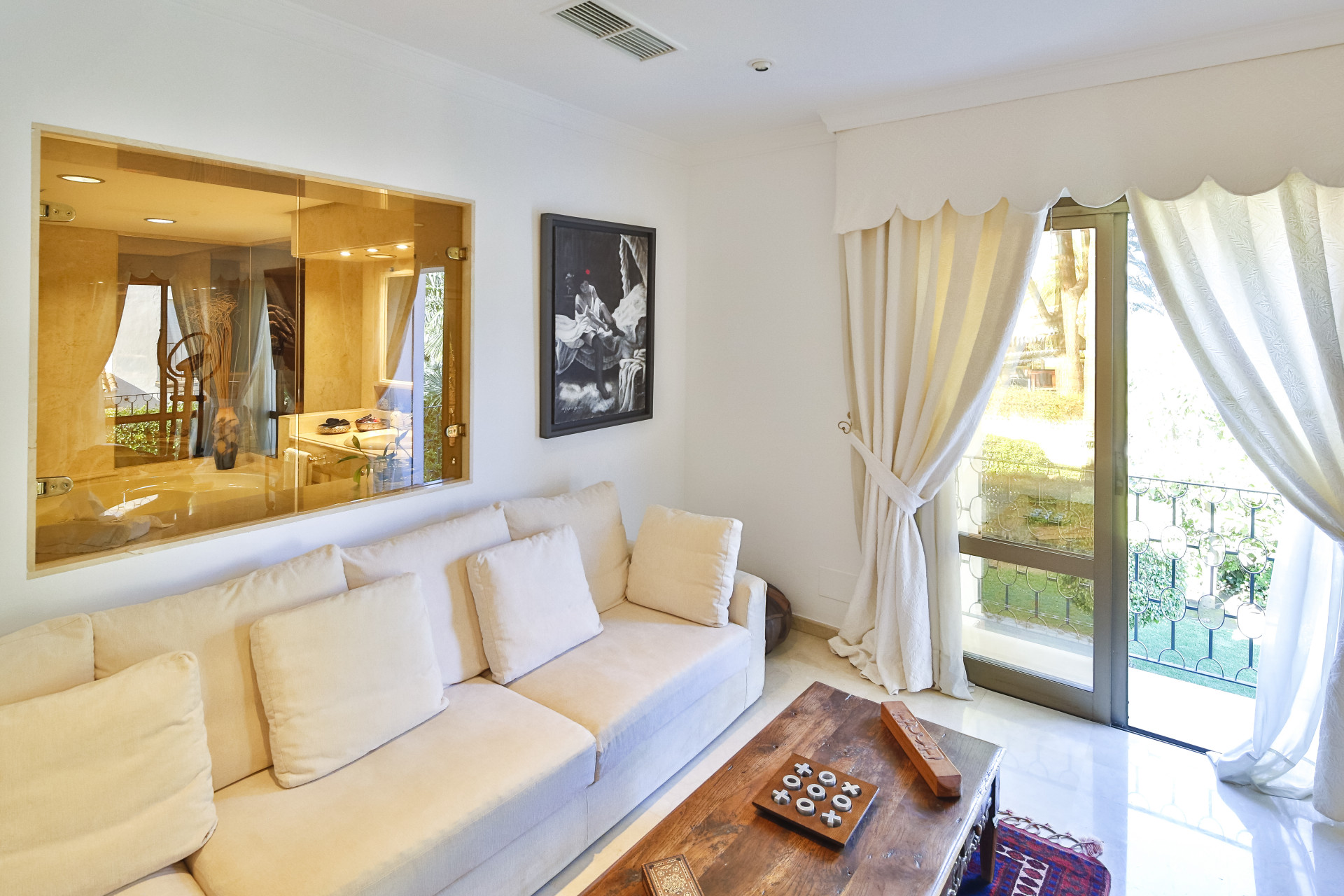 6 Bedroom Villa in Marbella - Photo 14
