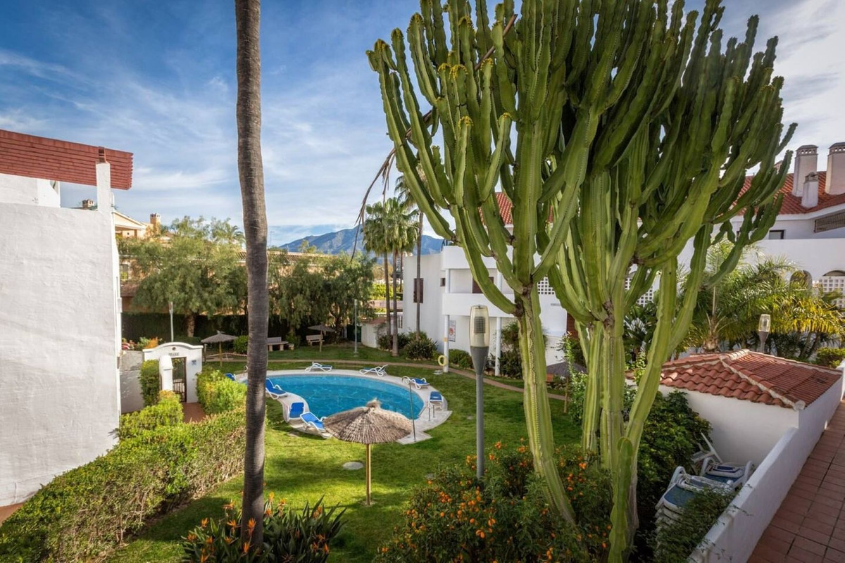 3 Bedroom Apartment in Marbella - Photo 21