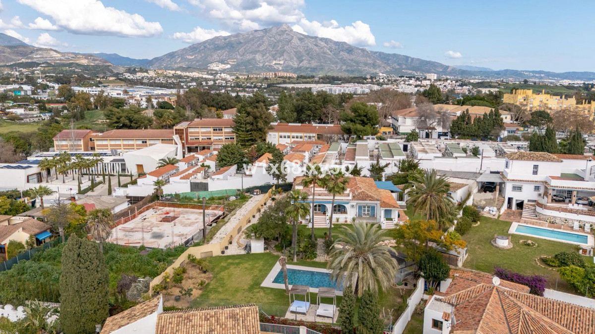 5 Bedroom Villa in San Pedro de Alcántara - Photo 45