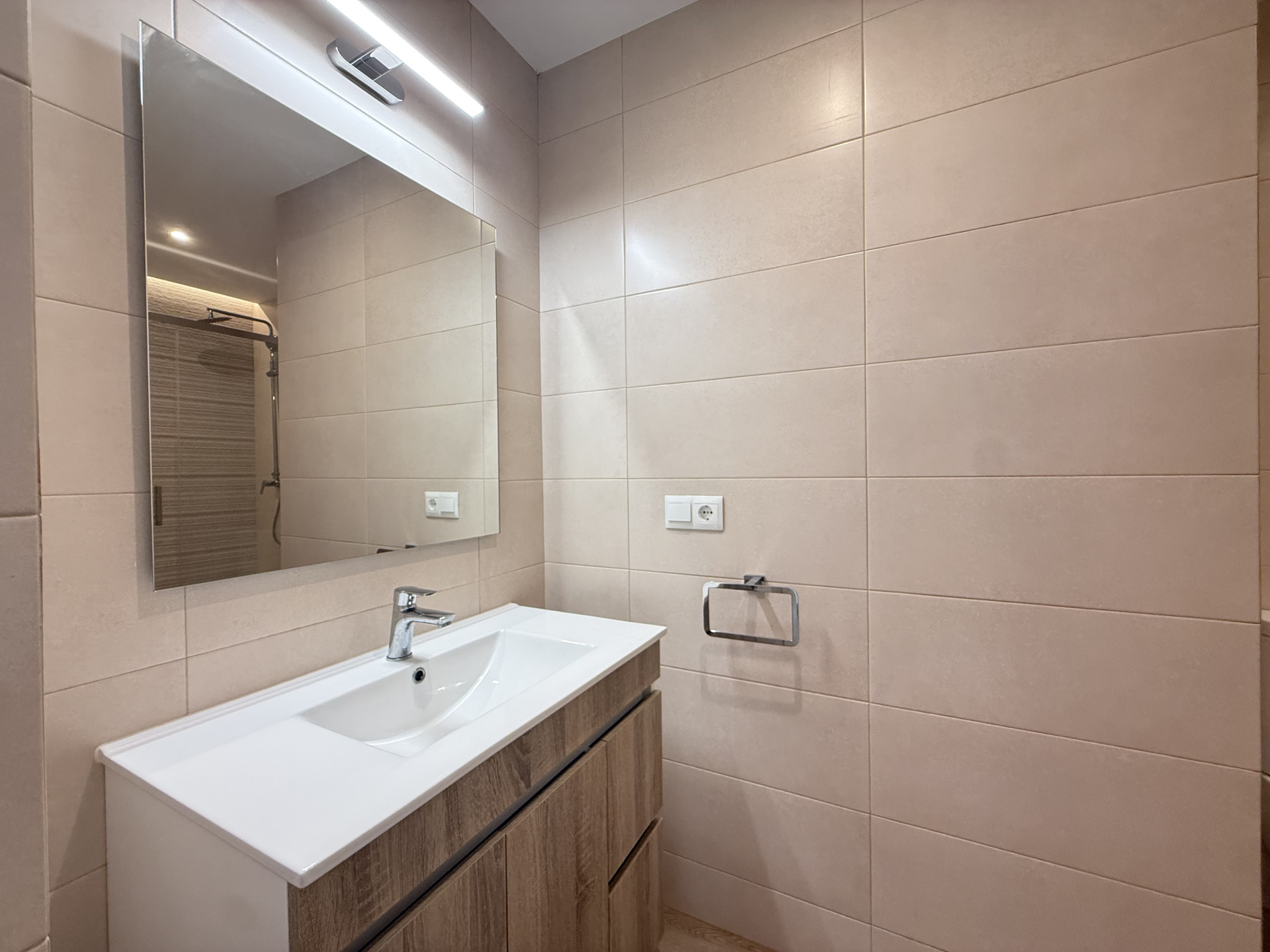 2 Bedroom Apartment in Marbella - Photo 15