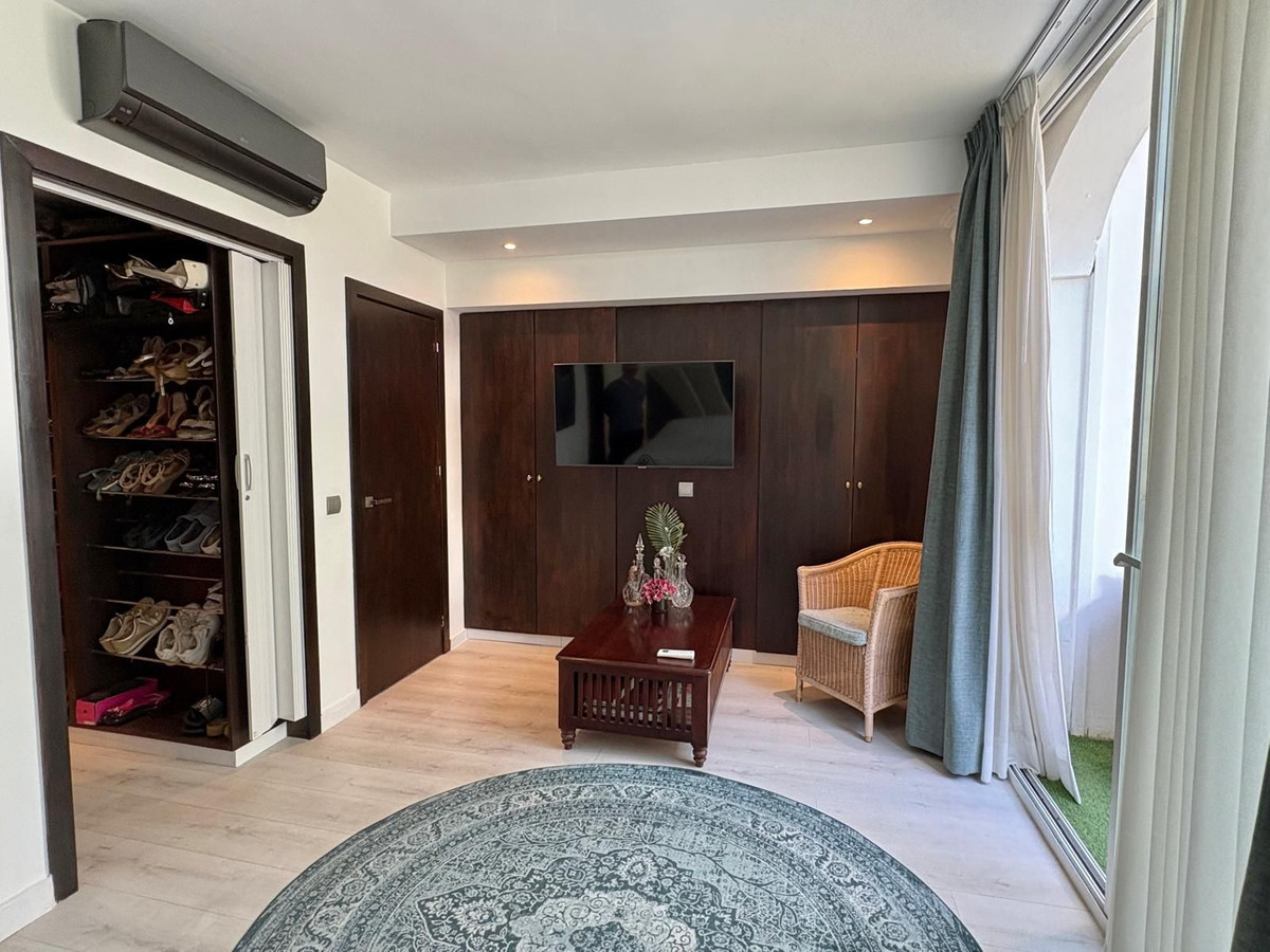 2 Bedroom Apartment in Benahavís - Foto 12