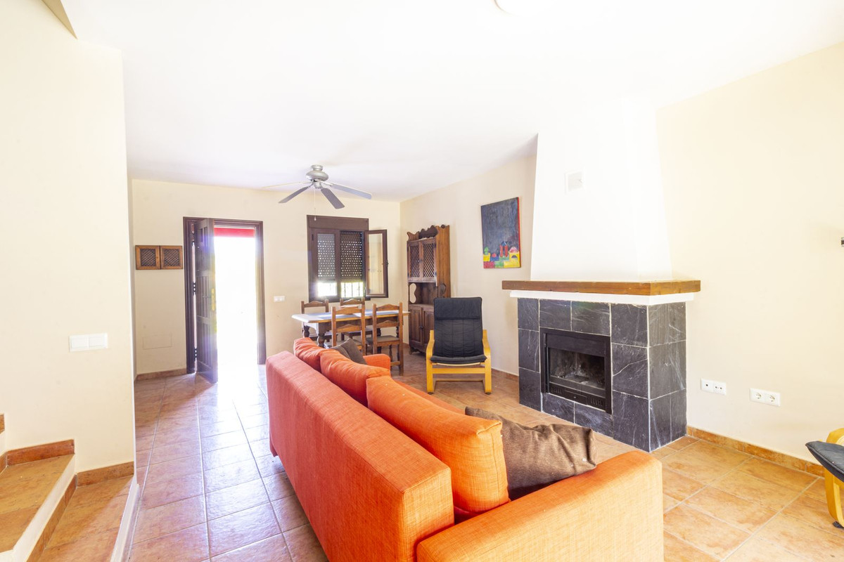 11 Bedroom Country house in Guaro - Photo 20