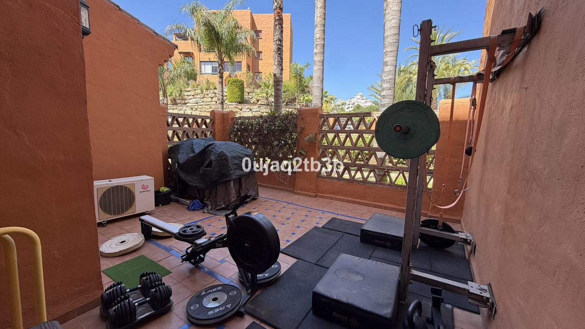 2 Bedroom Apartment in Benahavís - Foto 18