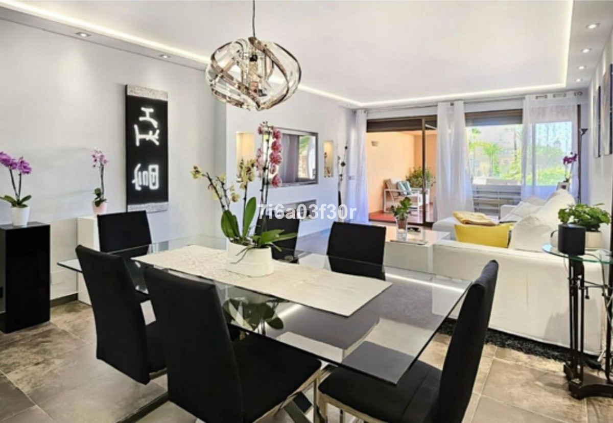 2 Bedroom Apartment in Estepona - Foto 6