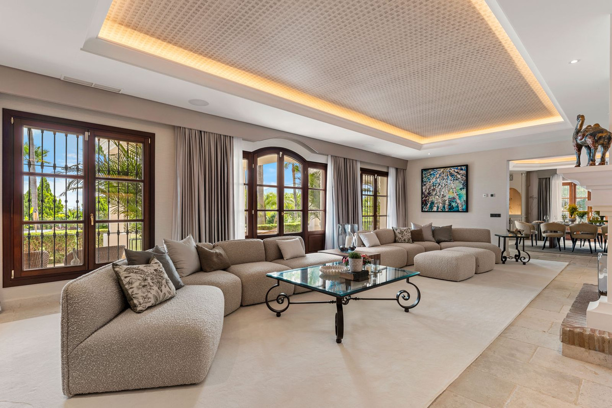 5 Bedroom Villa in Benahavís - Foto 13