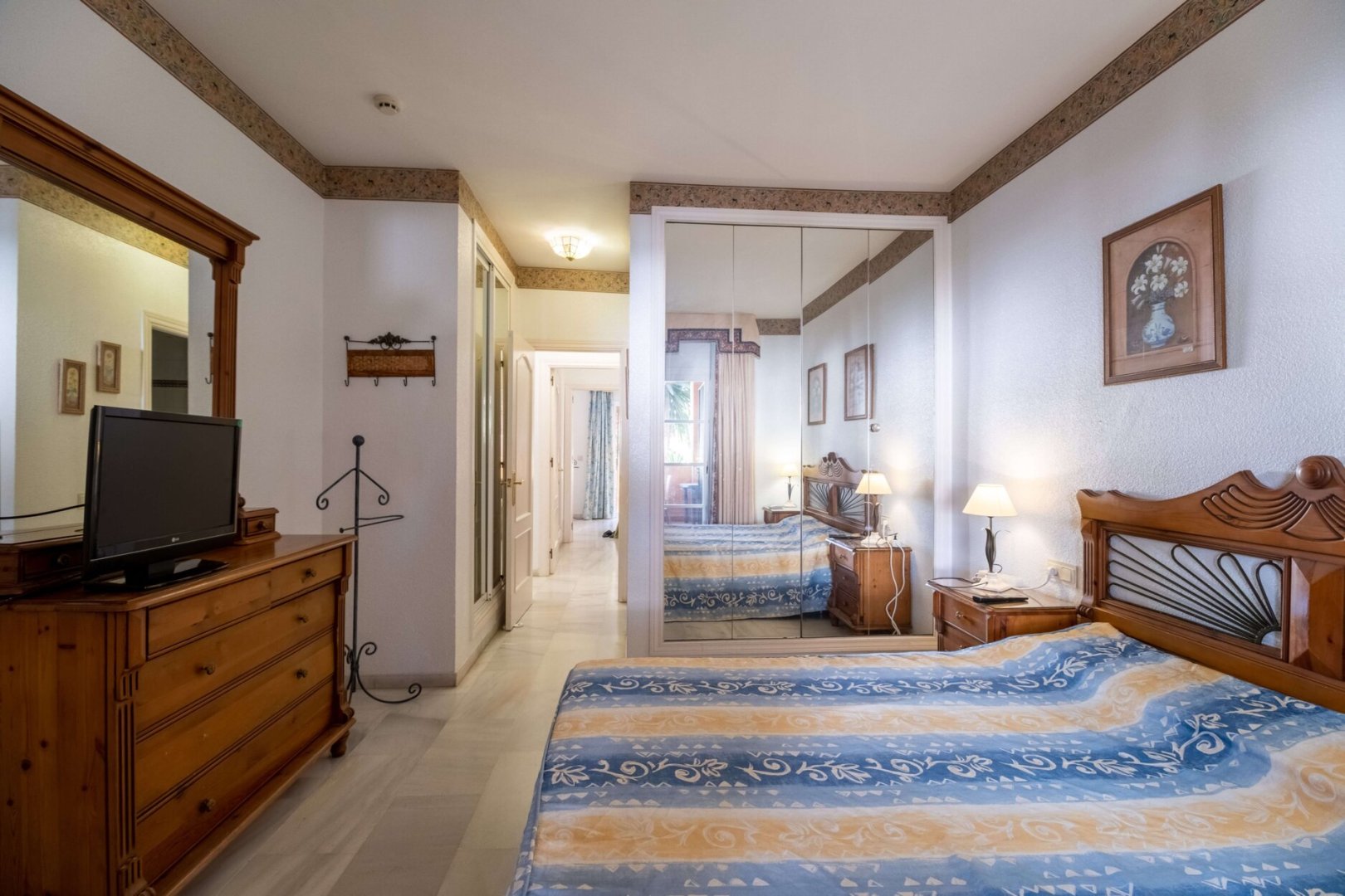 2 Bedroom Apartment in Mijas - Photo 10