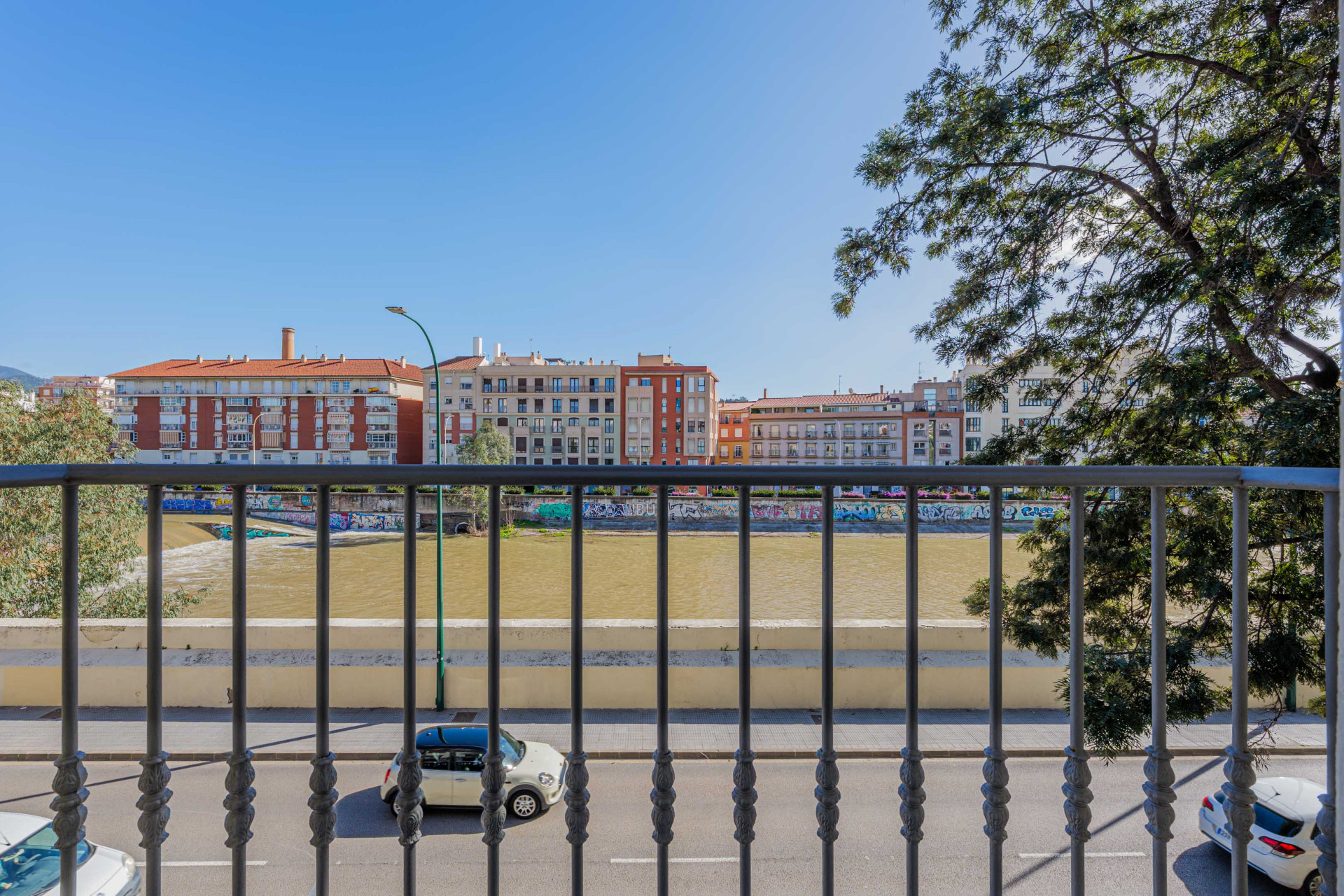 2 Bedroom Apartment in Málaga - Photo 22