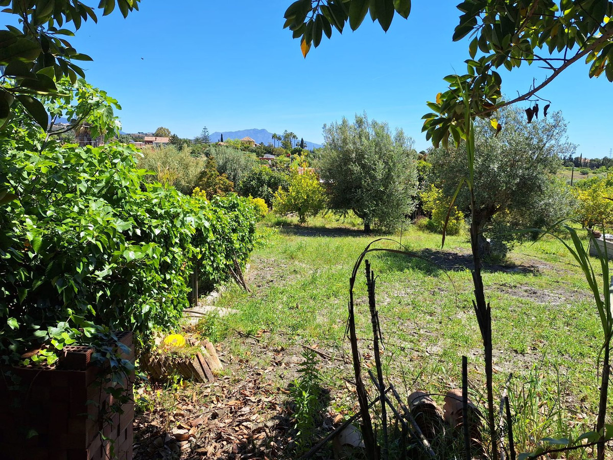 3 Bedroom Country house in Estepona - Photo 8