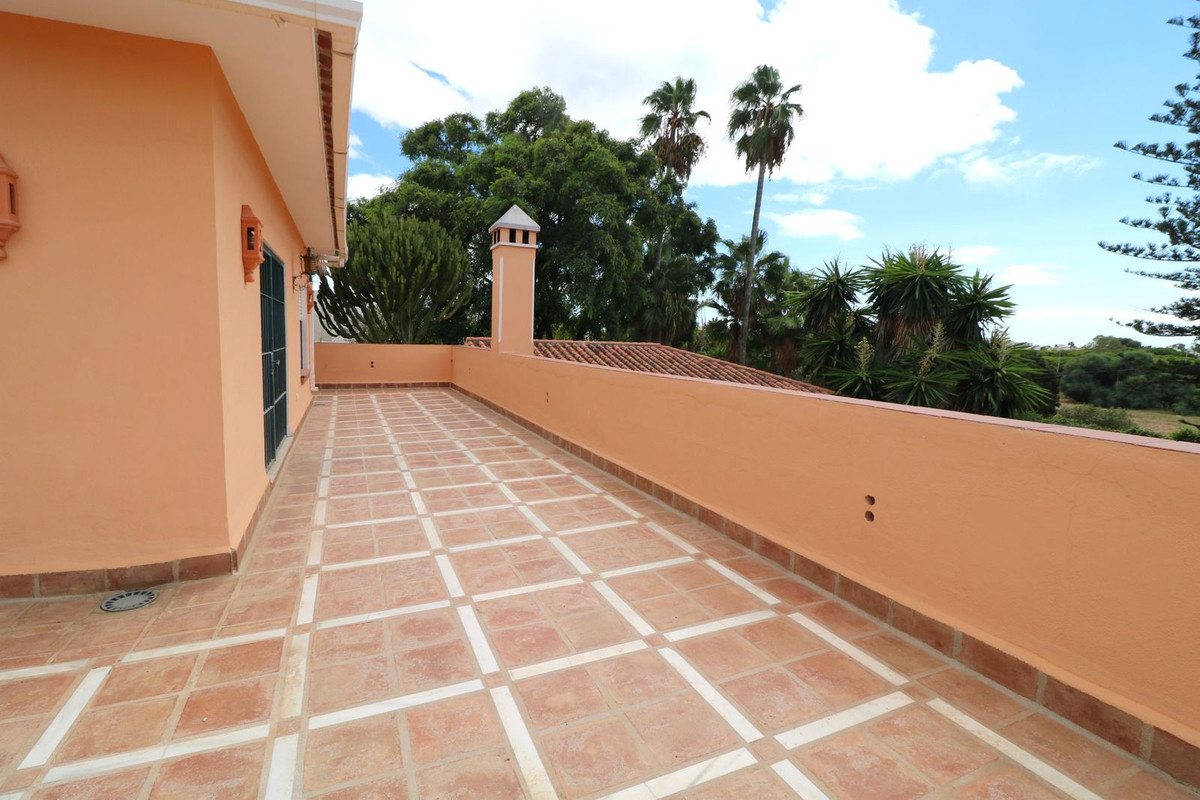 6 Bedroom Villa in Estepona - Foto 25