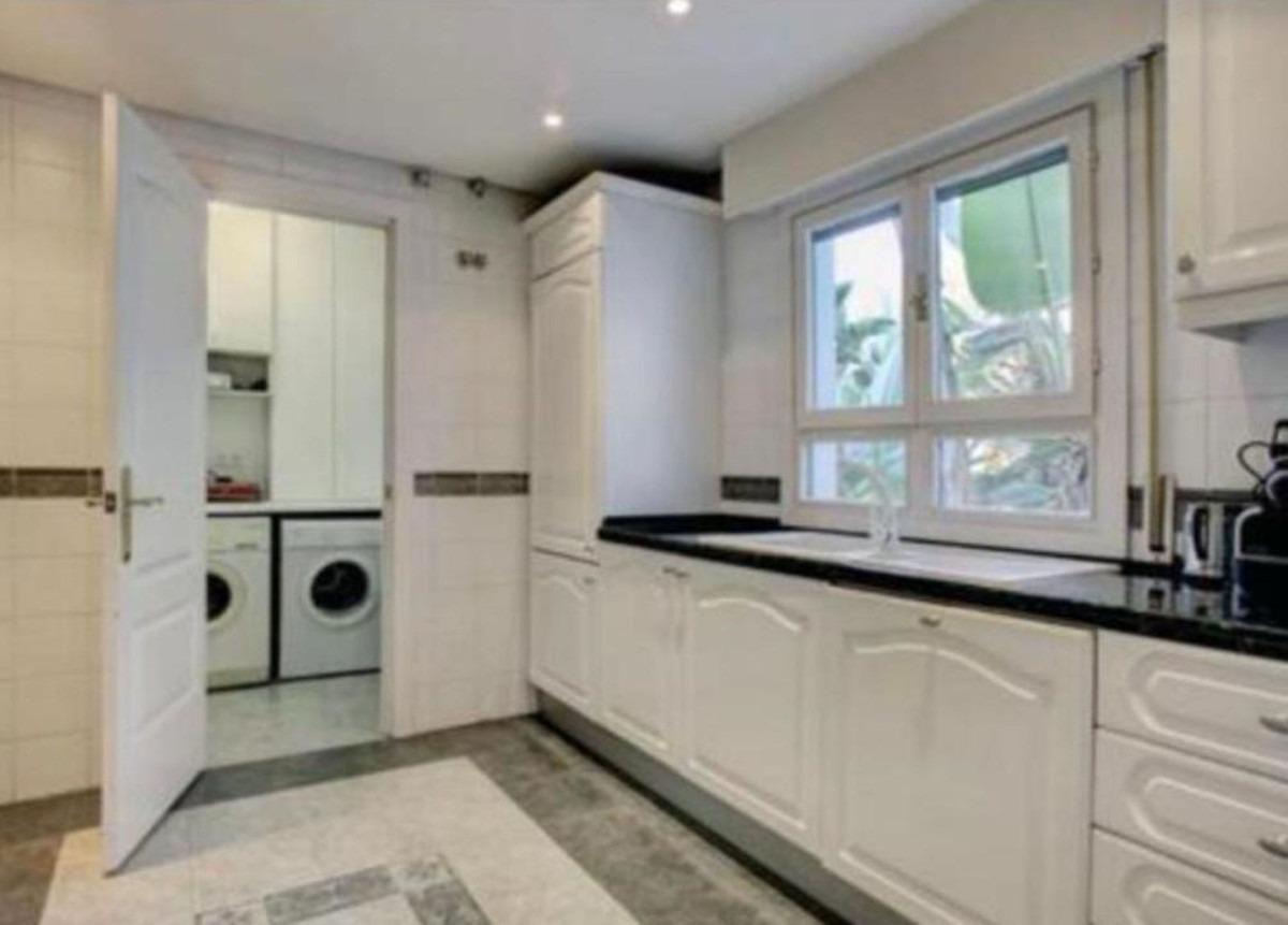 3 Bedroom Apartment in Marbella - Photo 8