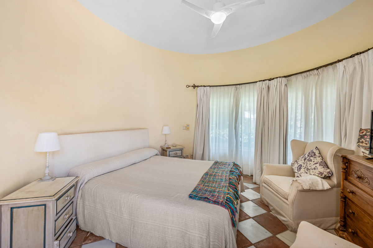 5 Bedroom Villa in San Pedro de Alcántara - Foto 26