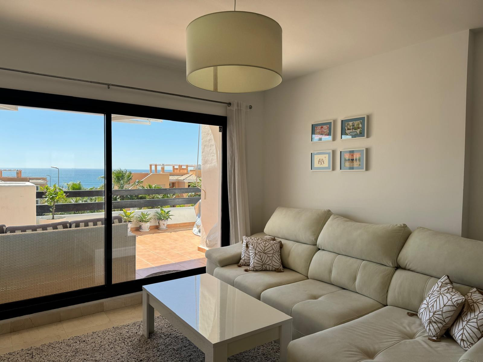 2 Bedroom Apartment in Casares - Photo 14