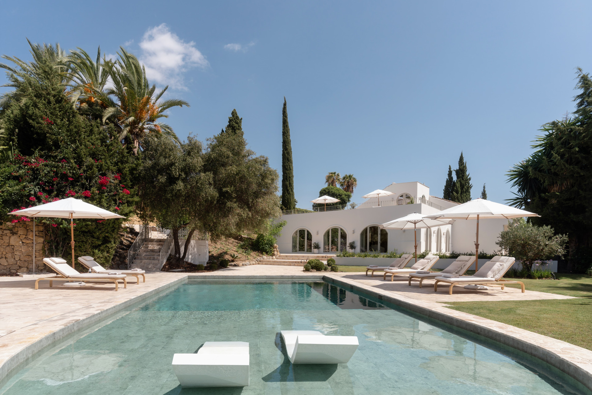 Villa in Nueva Andalucia