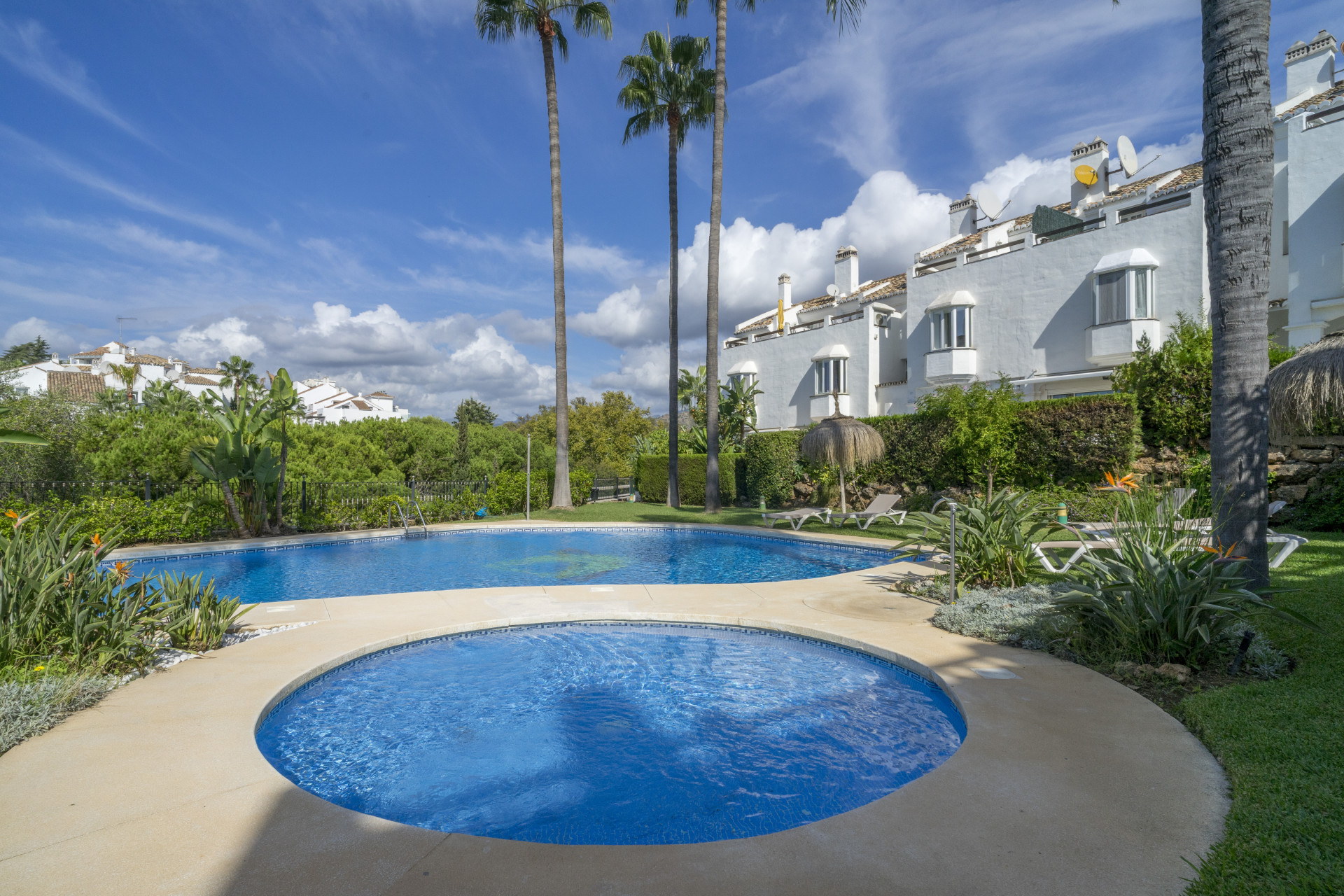 3 Bedroom Townhouse in Marbella - Photo 3