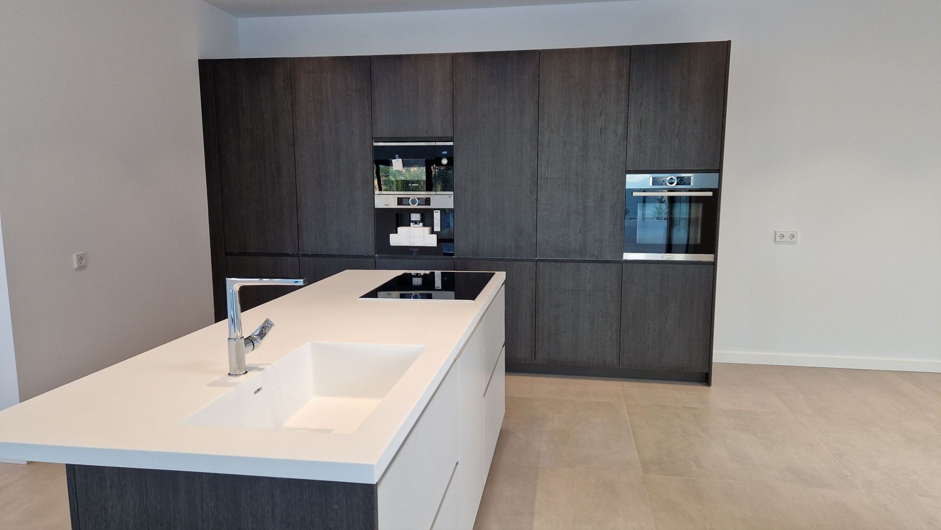 4 Bedroom Villa in Marbella - Photo 10