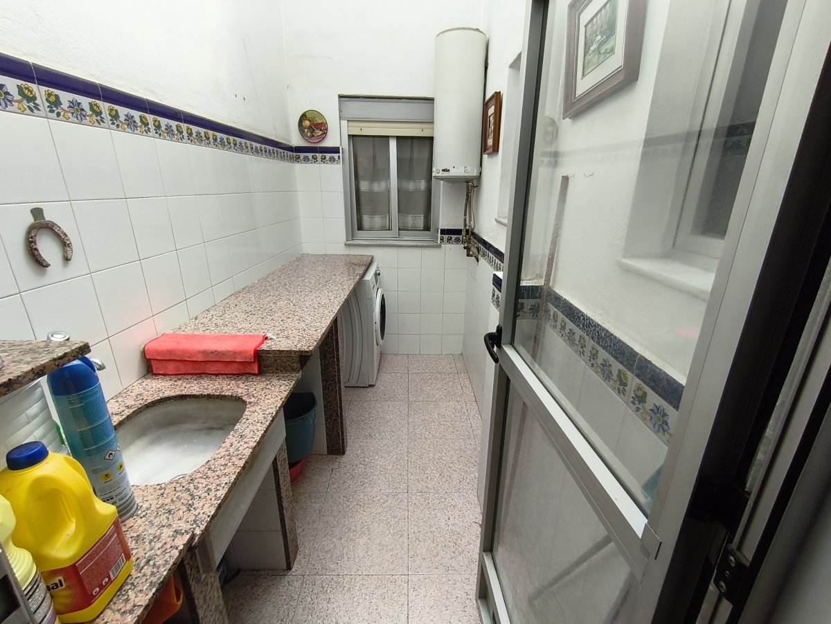 Villa de 3 chambres à Valence, Espagne – Photo 10