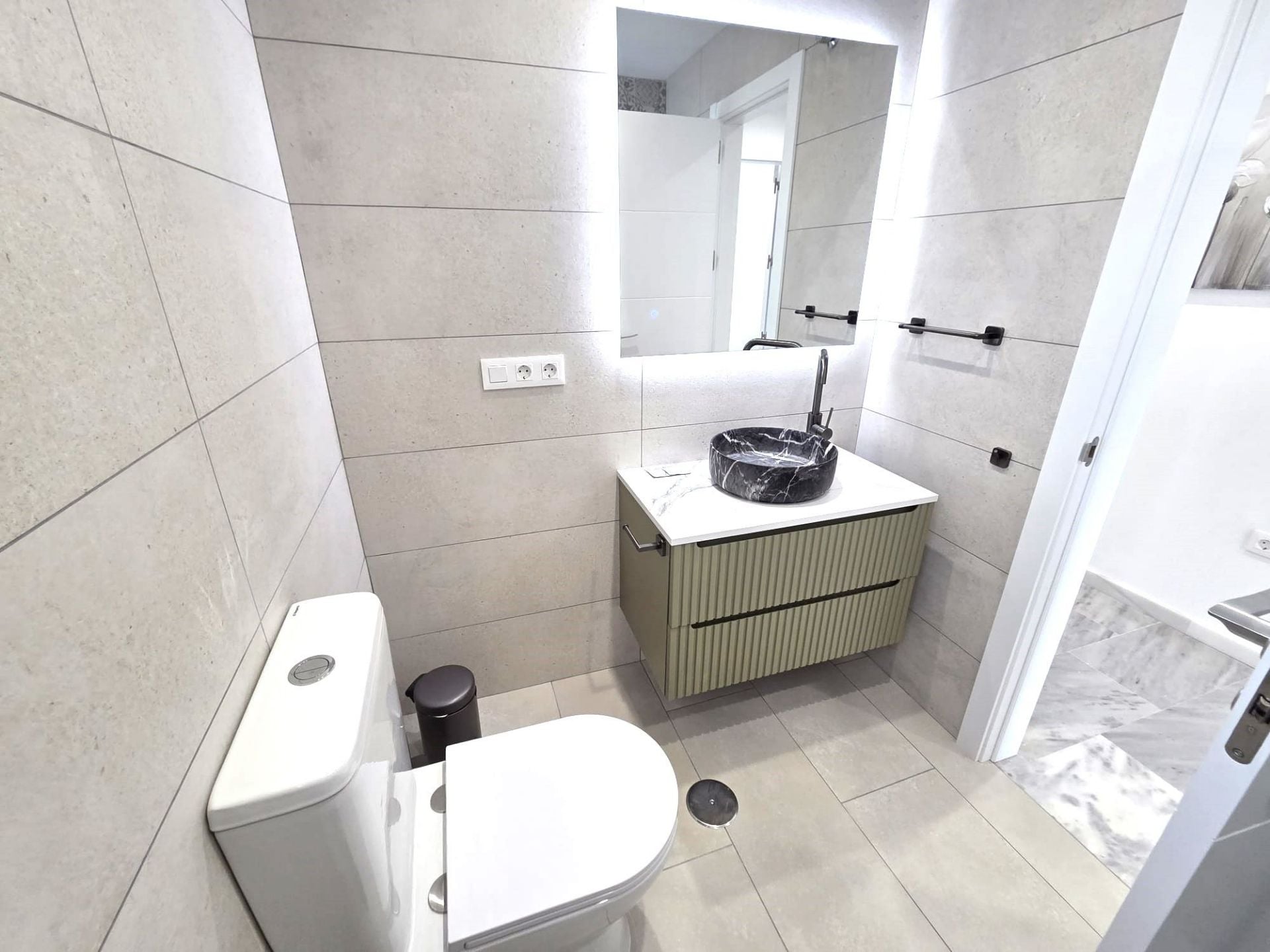 4 Bedroom Villa in Marbella - Photo 16