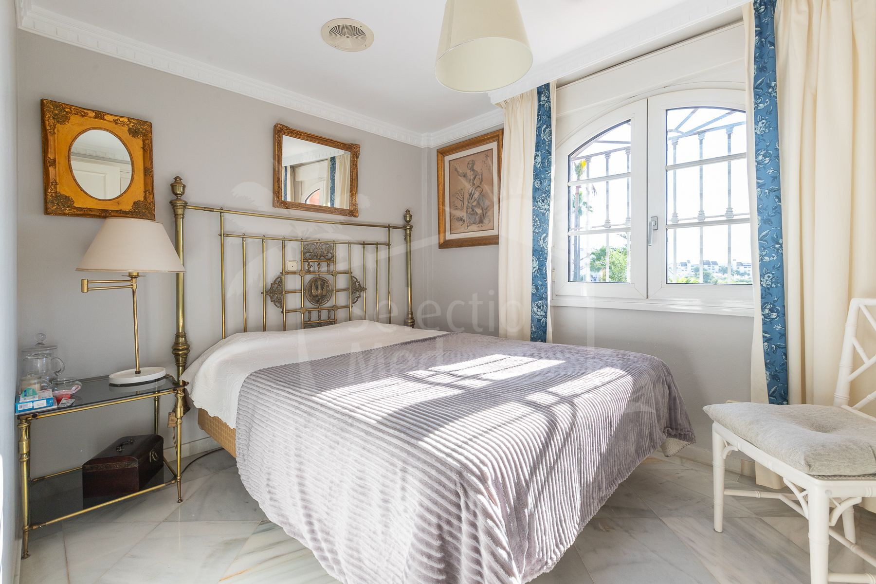 6 Bedroom Villa in Estepona - Photo 16