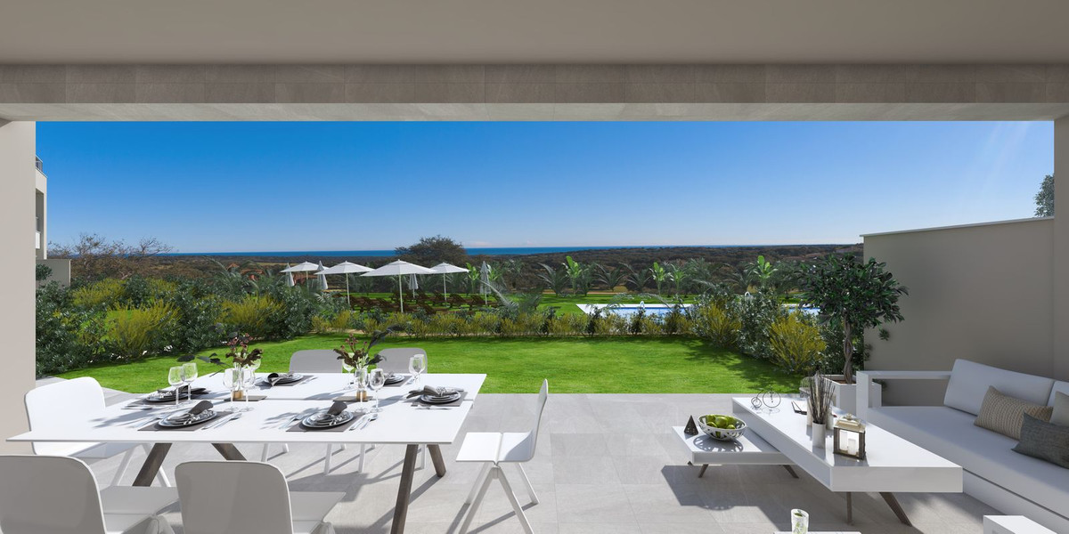 2 Bedroom Apartment in San Roque - Photo 6
