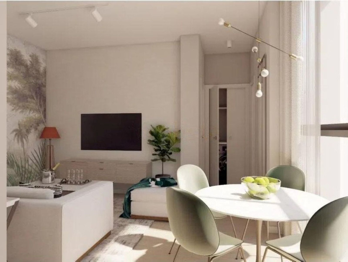 2 Bedroom Apartment in Fuengirola - Photo 3