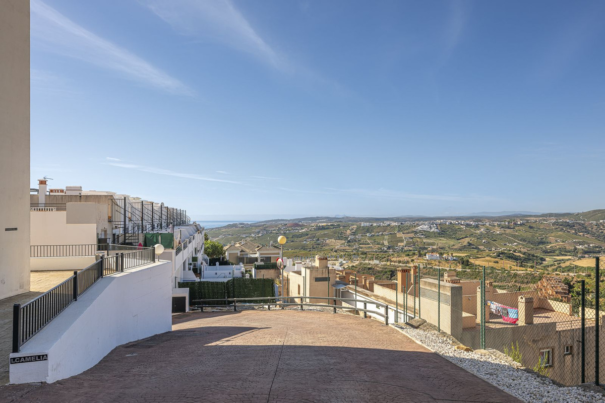 3 Bedroom Apartment in Casares - Photo 42