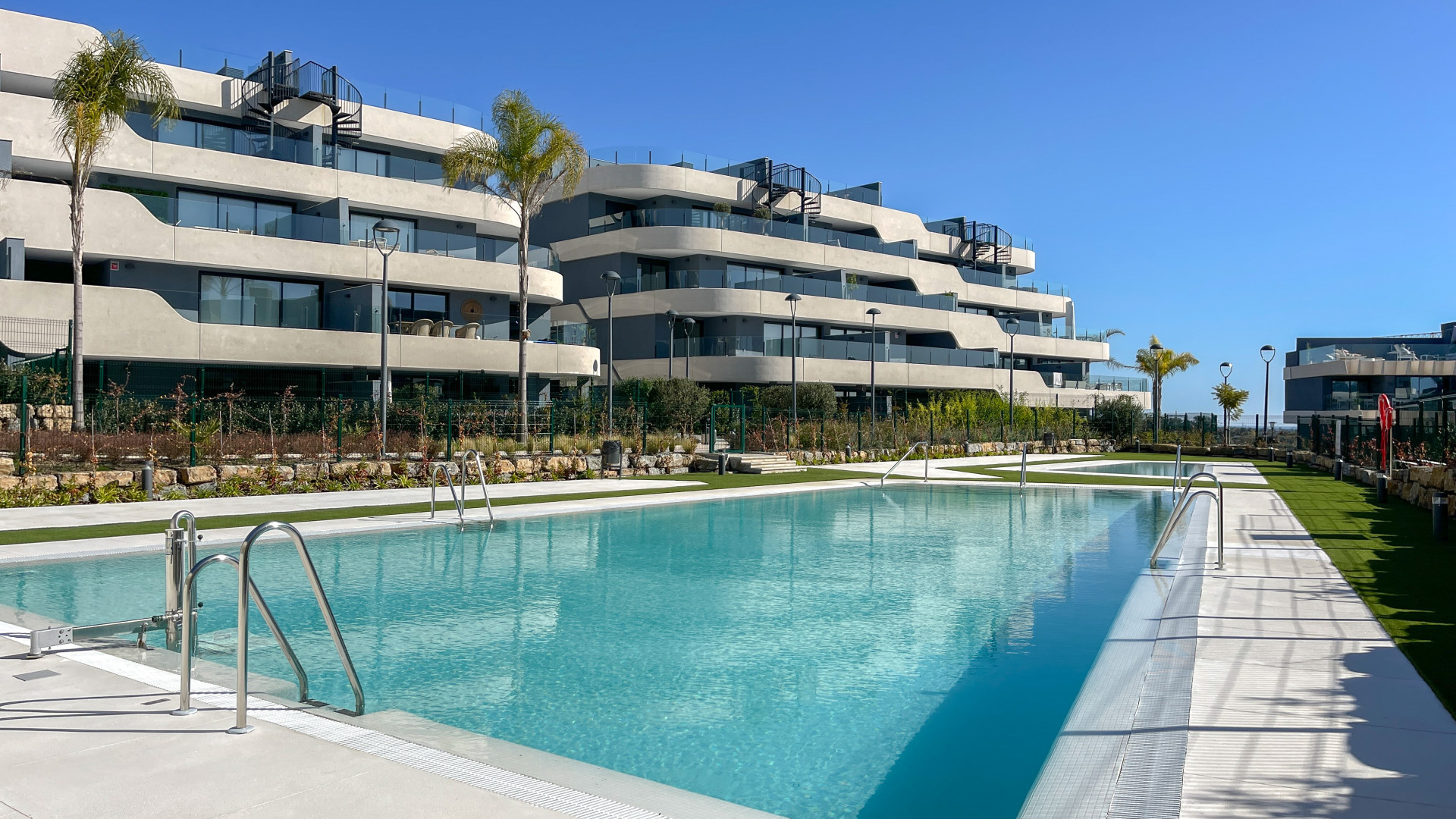 3 Bedroom Apartment in Estepona - Photo 19