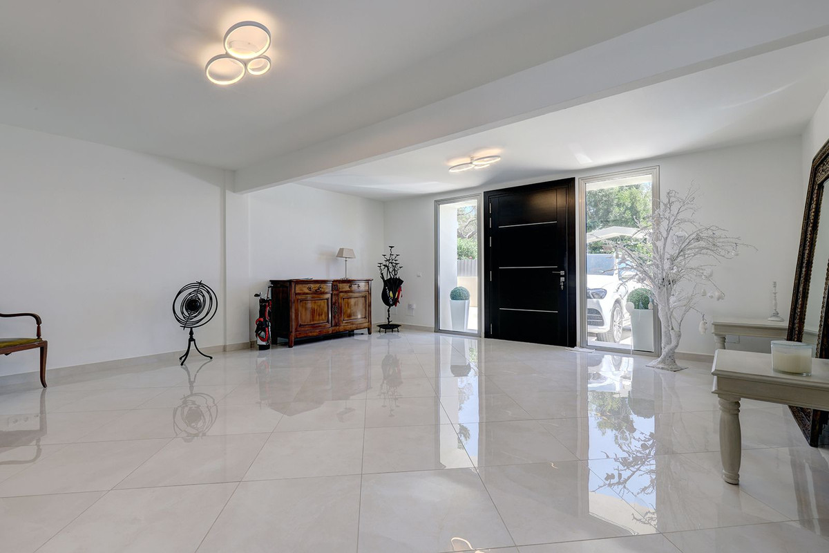 5 Bedroom Villa in Sotogrande - Photo 60