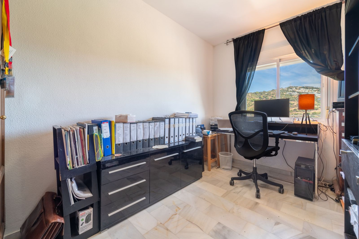 3 Bedroom Townhouse in Marbella - Photo 27