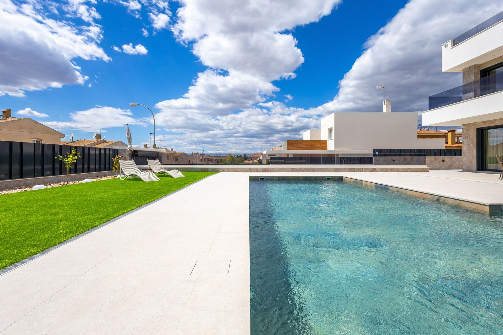 Moradia com 4 quartos com piscina em Alicante, Espanha – Foto 27