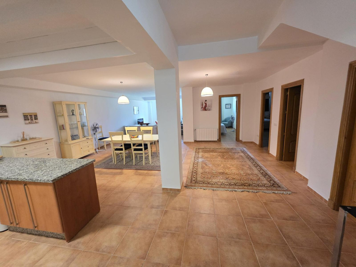 5 Bedroom Townhouse in Coín - Foto 39