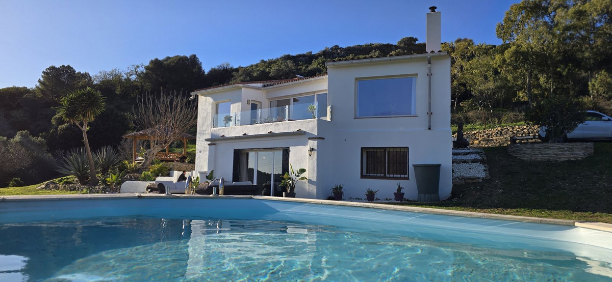 4 Bedroom Country house in Casares - Foto 2