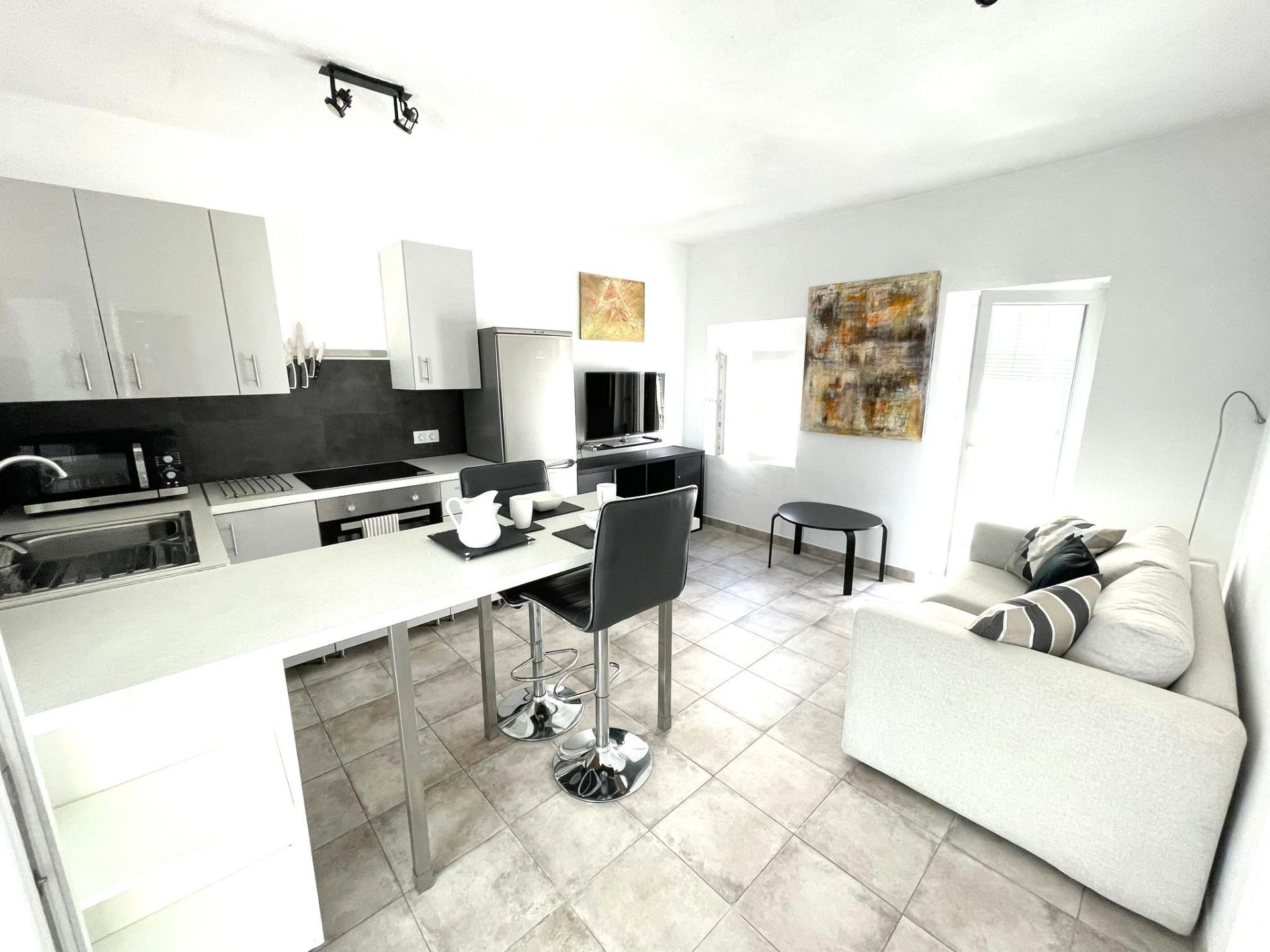 3 Bedroom Townhouse in San Pedro de Alcántara - Photo 3