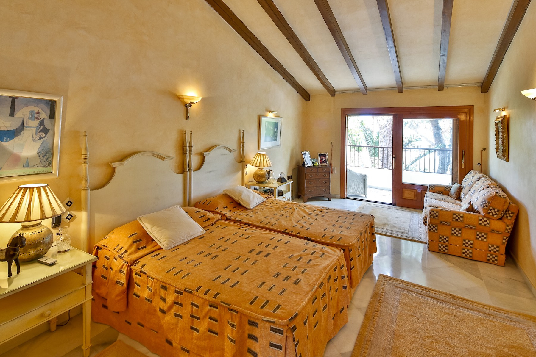6 Bedroom Villa in Marbella - Photo 17