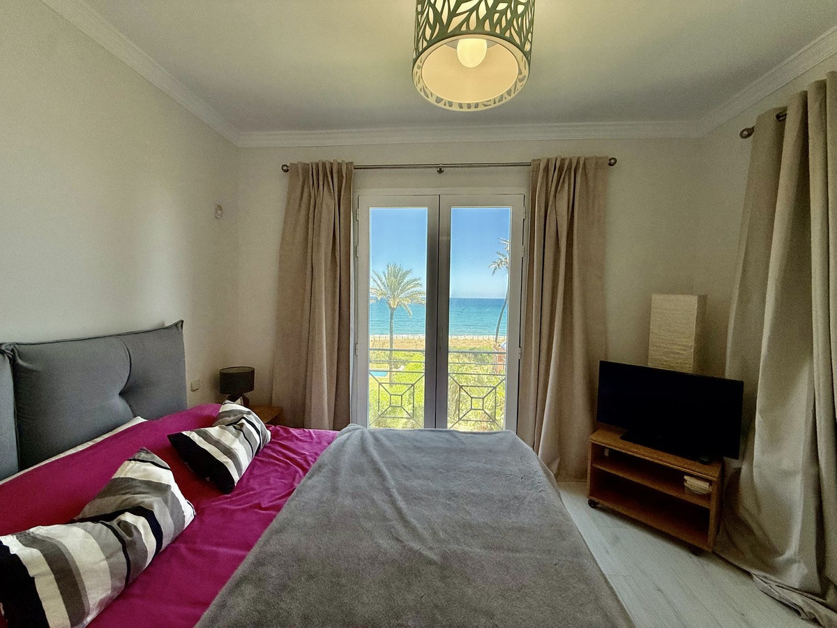 3 Bedroom Penthouse in Casares - Photo 29