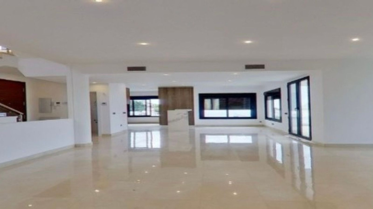 5 Bedroom Villa in Benalmádena - Foto 2
