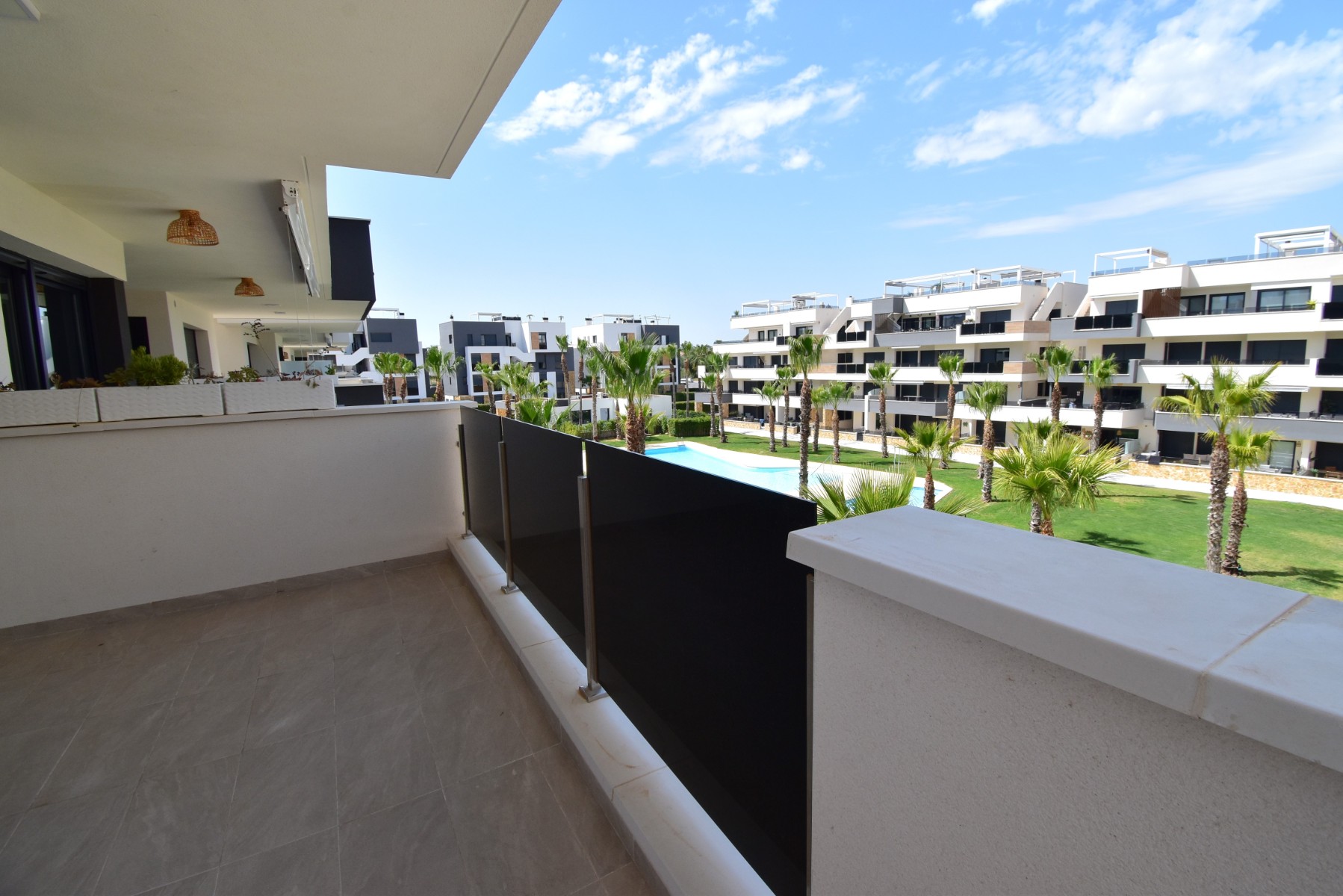 Apartamento com 2 quartos com piscina em Alicante, Espanha – Foto 4
