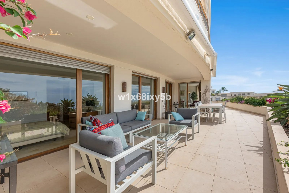 3 Bedroom Apartment in Marbella