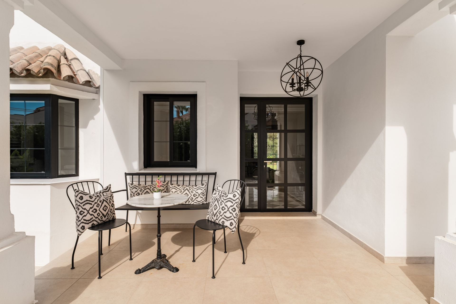 6 Bedroom Villa in Estepona - Photo 30