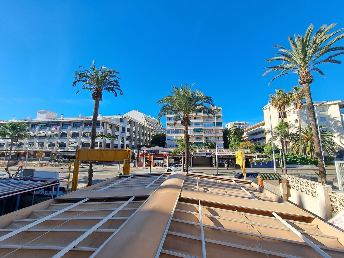 1 Bedroom Apartment in Benalmádena - Photo 12