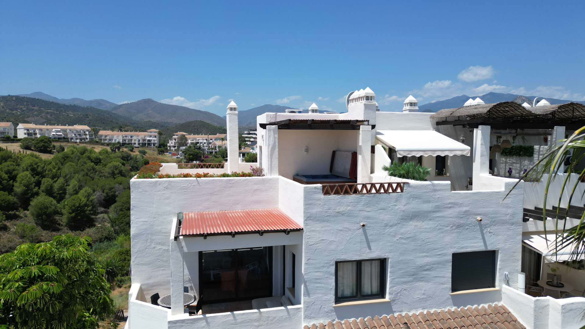 2 Bedroom Penthouse in Estepona - Foto 24