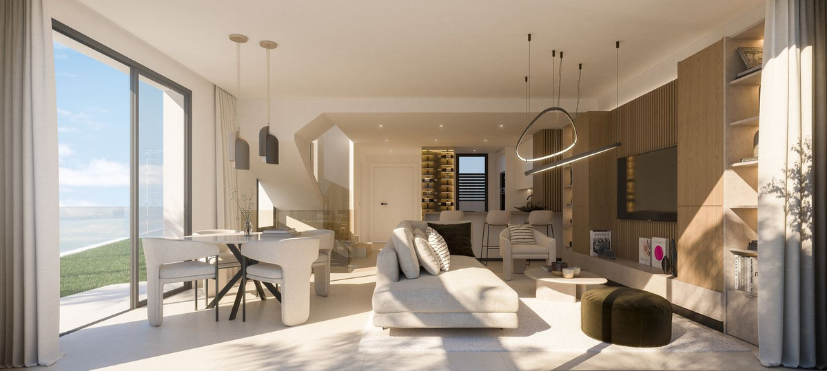 2 Bedroom Townhouse in Mijas - Photo 2