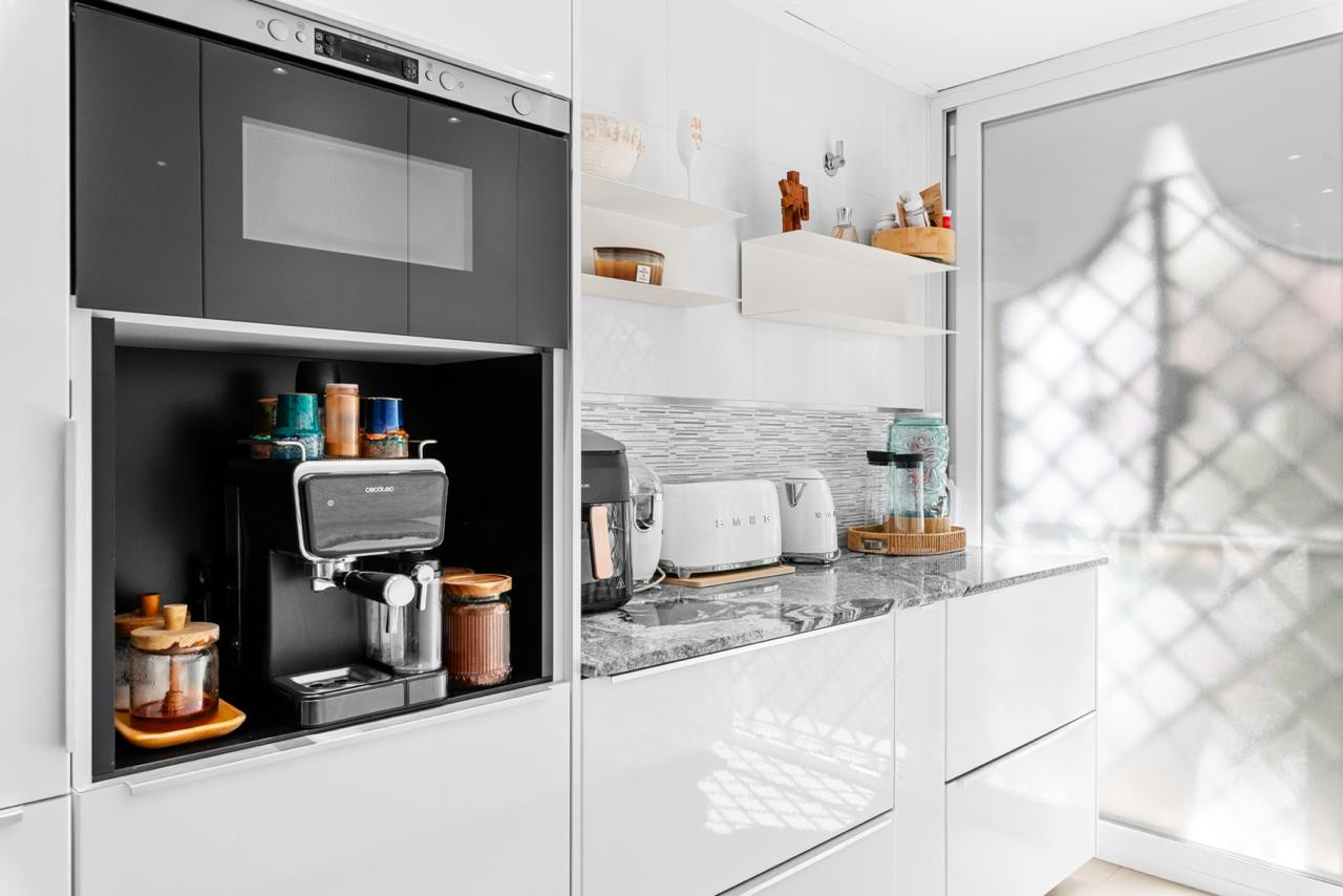 3 Bedroom Penthouse in Benahavís - Photo 7