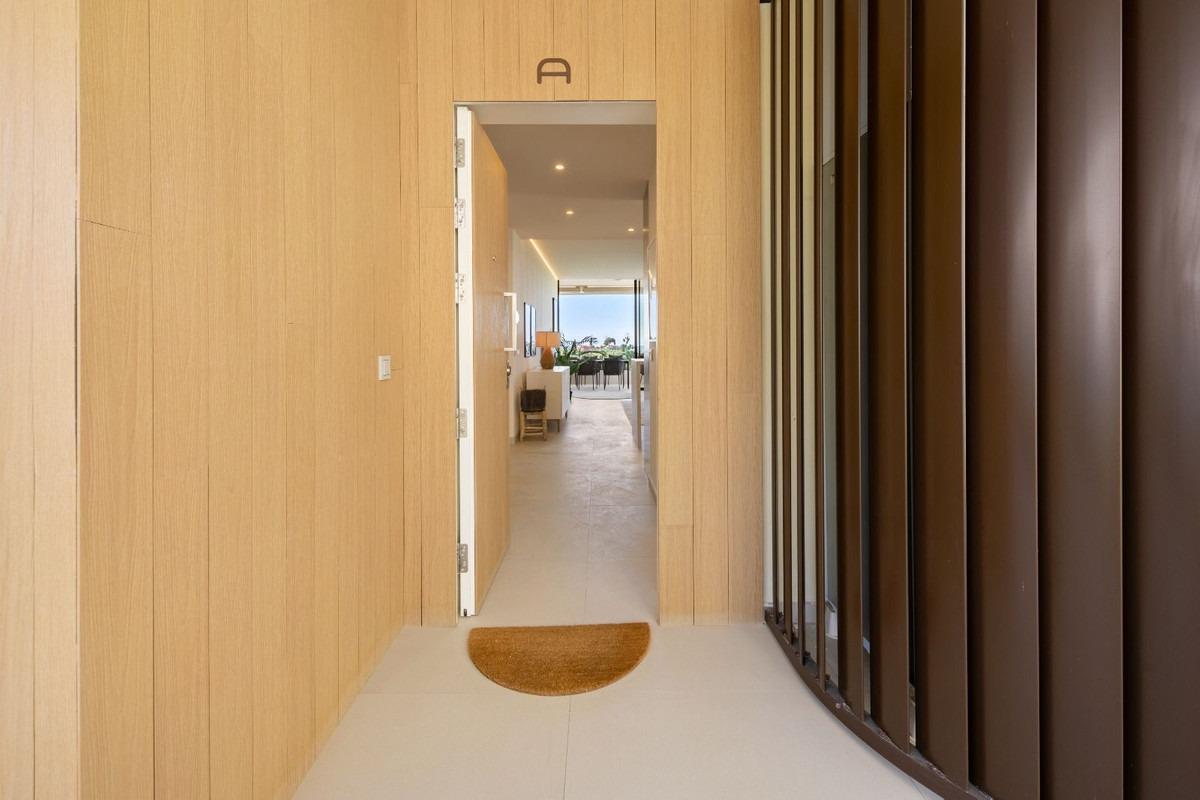 2 Bedroom Apartment in Benalmádena - Photo 12