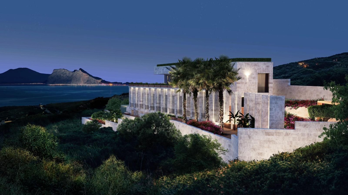 4 Bedroom Villa in San Roque - Photo 5