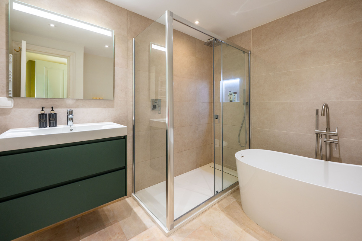 3 Bedroom Townhouse in Marbella - Photo 34