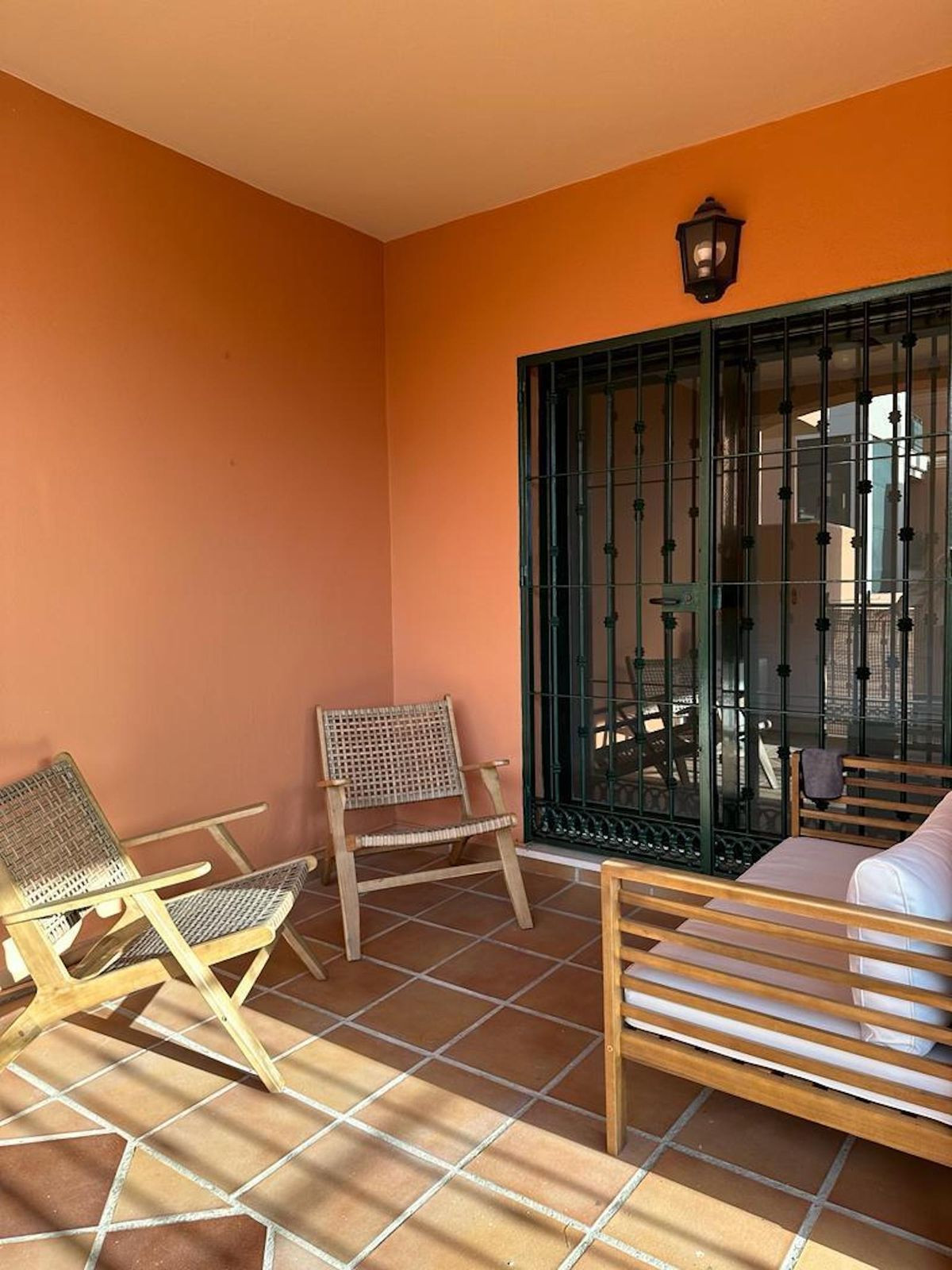 2 Bedroom Apartment in Marbella - Photo 9