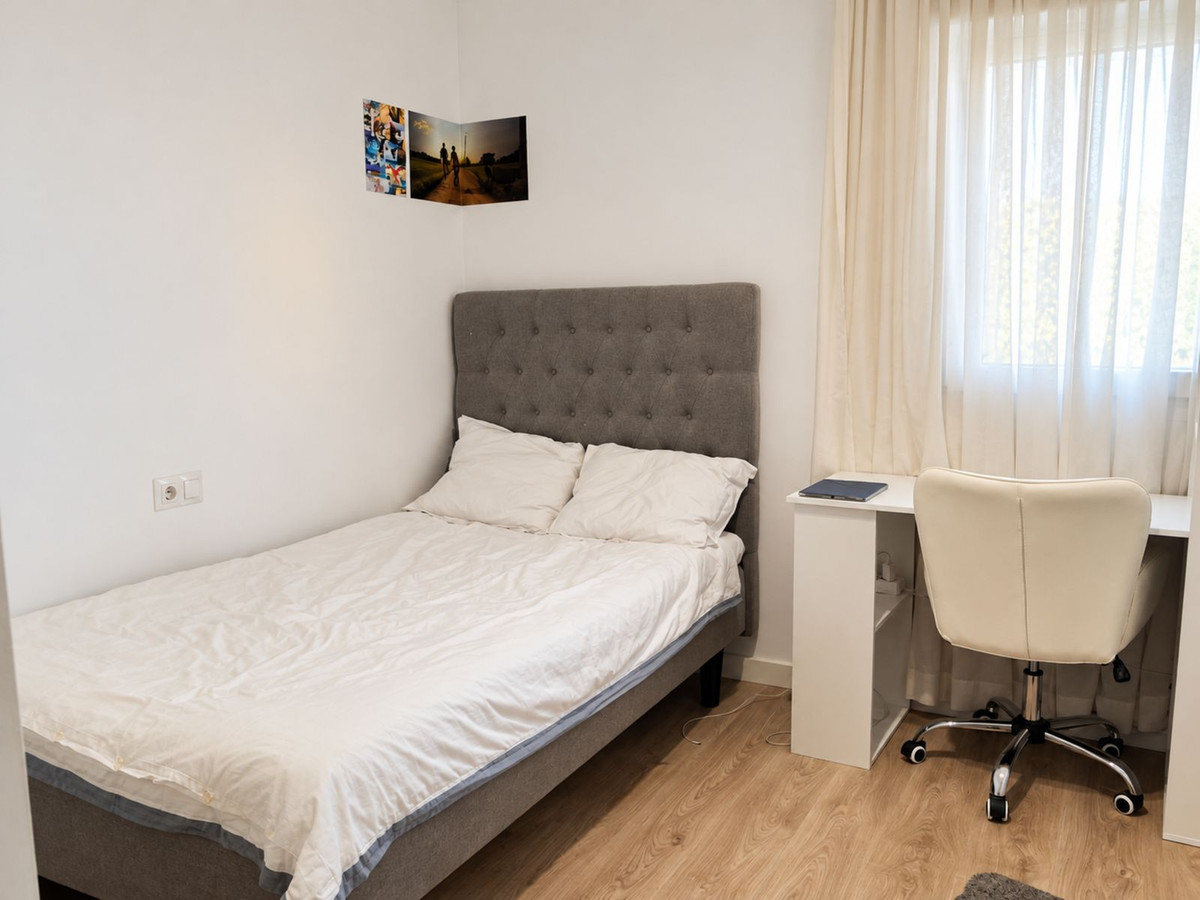3 Bedroom Apartment in Marbella - Photo 15